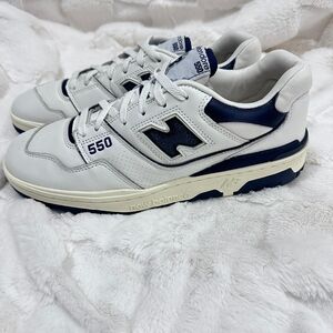 New Balance Men's White and Navy Sneakers